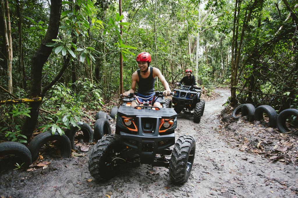 Sand & Sandals Desaru Beach Resort & Spa Exterior foto ATV riding in the jungle