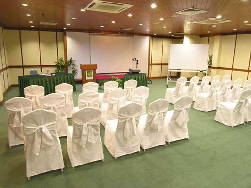 Sand & Sandals Desaru Beach Resort & Spa Facilidades foto A meeting room at the hotel